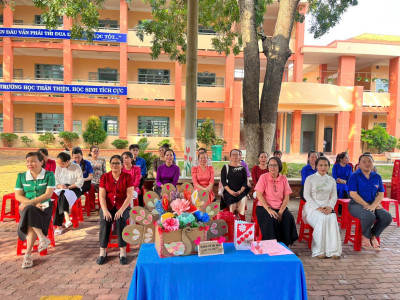 Hoạt động trải nghiệm chào mừng ngày Nhà giáo Việt Nam 20/11 năm học 2025-2026