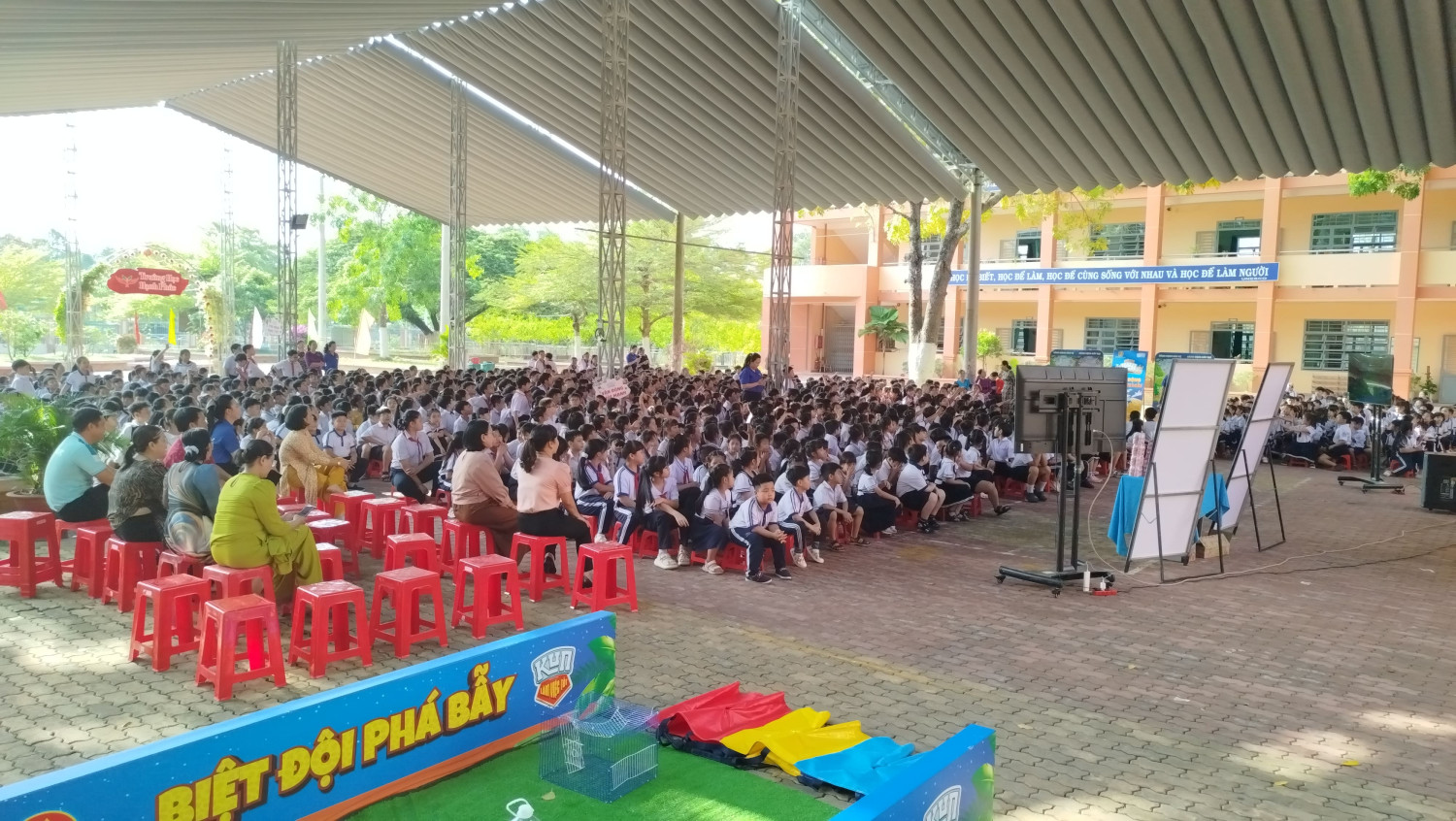 Hoạt động trải nghiệm cùng Kun